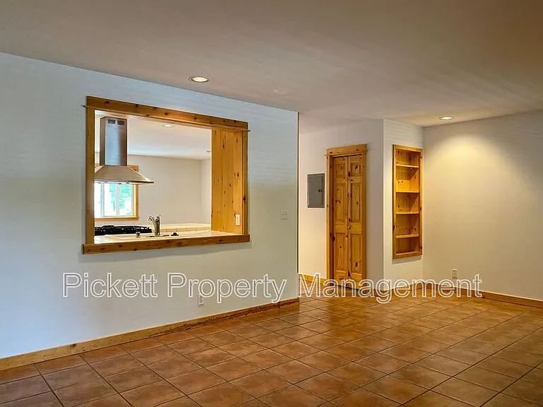 4673 NW Walgren Dr #C — Photo 6