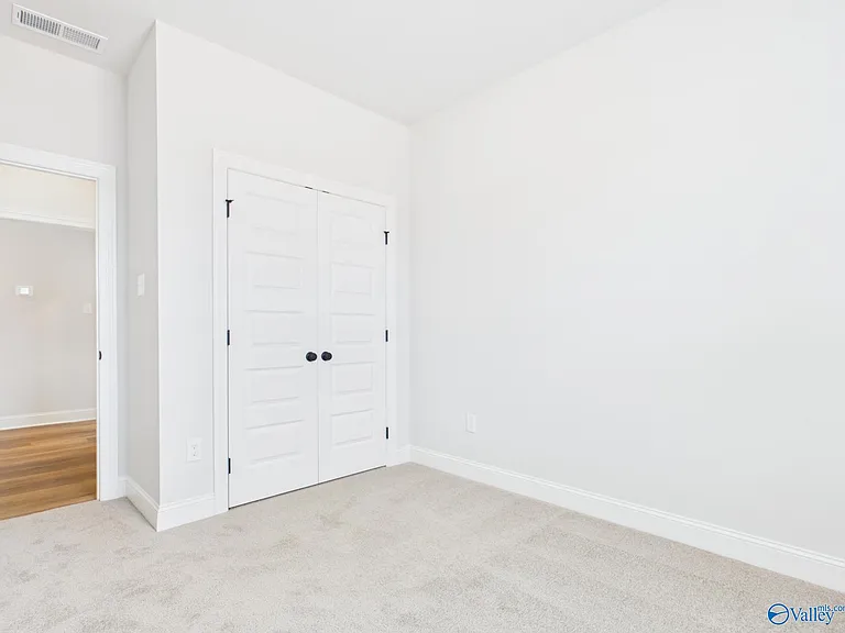 15573 Bees St — Photo 25
