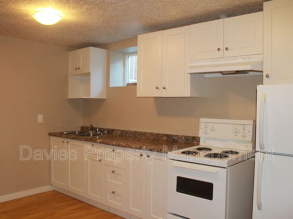 4th image of 16225 100a Ave NW