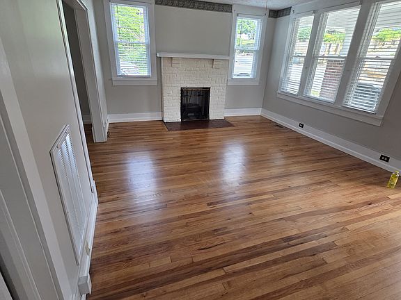 4th image of 202 W McKee St APT 1