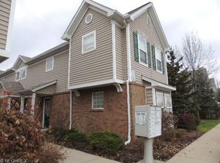 3402 Lenox Village Dr UNIT 142, Fairlawn, OH 44333