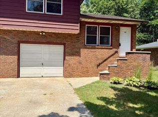 1607 Maiden Ln, Saint Joseph, MI 49085