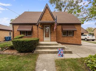 373 Cass St, Crete, IL 60417
