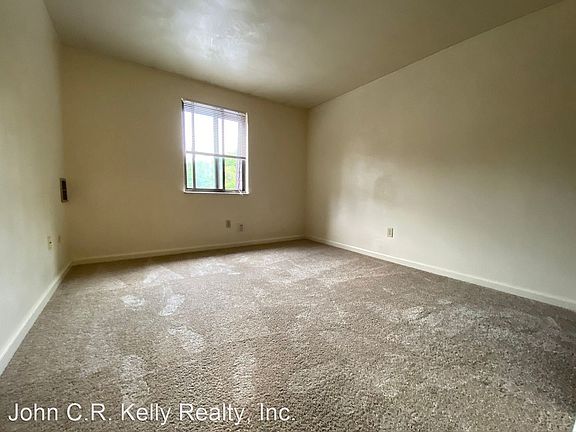 5th image of 400 Kellywood Mnr #404