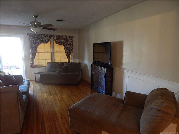 5th image of 10128 E 22nd Pl