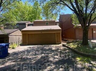 3162 High Meadow Dr, Memphis, TN 38128