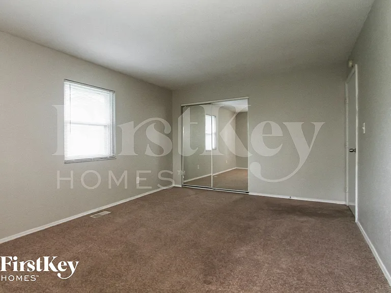 9630 Pepperidge Dr — Photo 9
