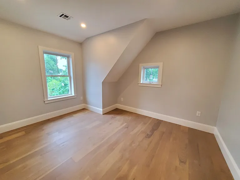 51 Fairbanks St #4 — Photo 11