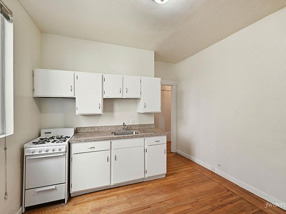 2nd image of 1140 Pine St APT 9