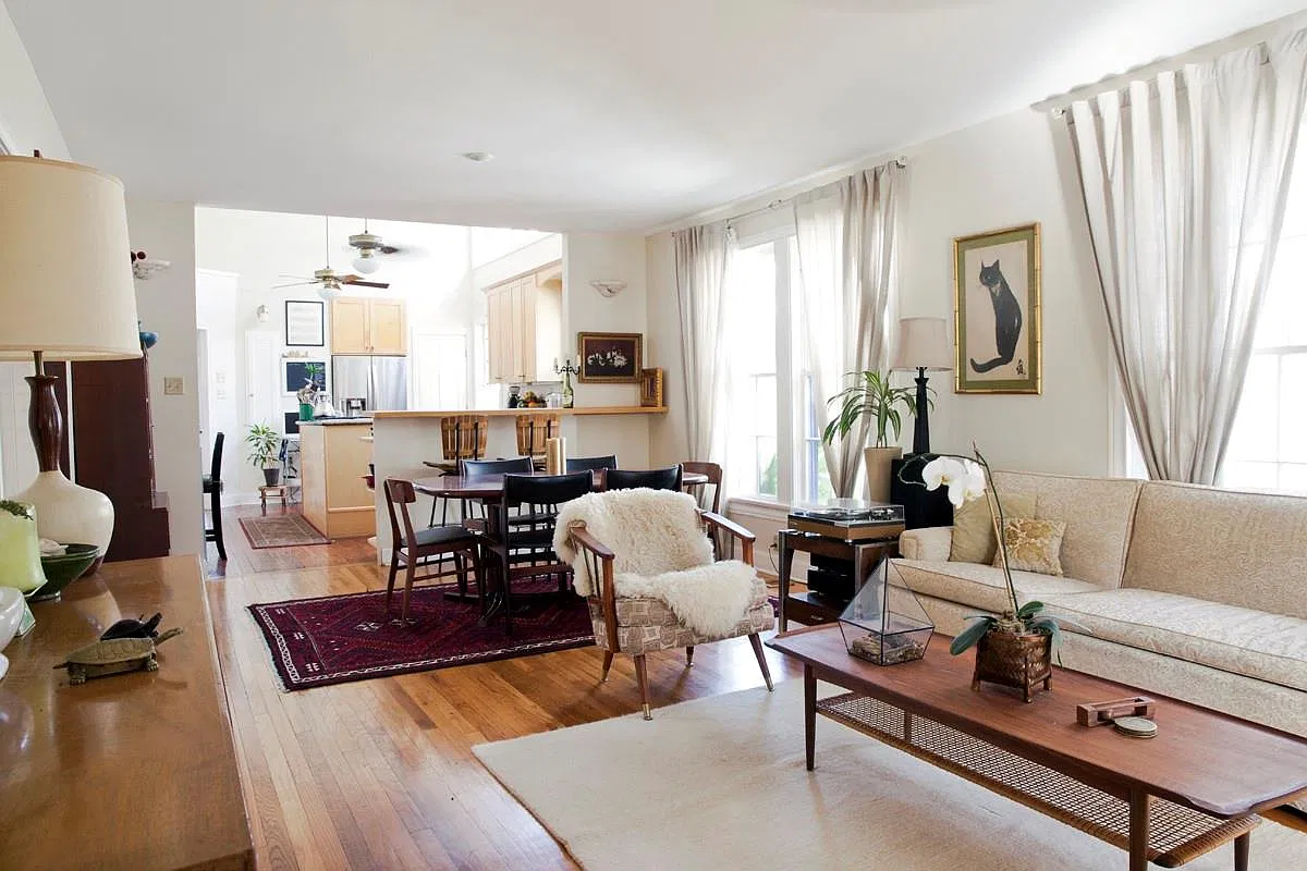 3 bed, 2.0 bath, 2308 sqft, $4,800 — Photo 4