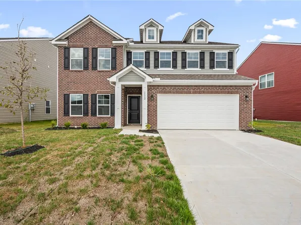 1512 Arrowhead Dr, Piqua, OH 45356