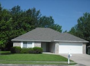 2403 Bentley Ct, Columbia, MO 65202