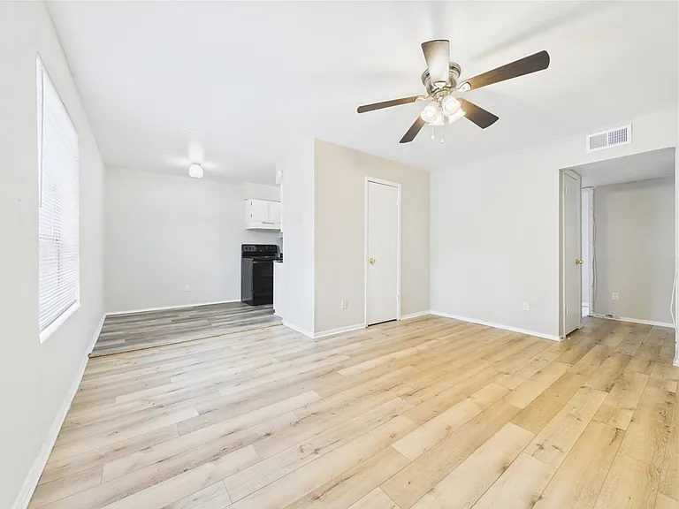 2808 Cypress Bend Cir #C — Photo 6