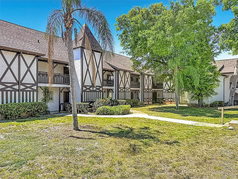 360 N Bayshore Blvd #108 — Photo 30