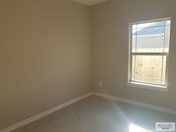 5th image of 4716 Westgate Cir N