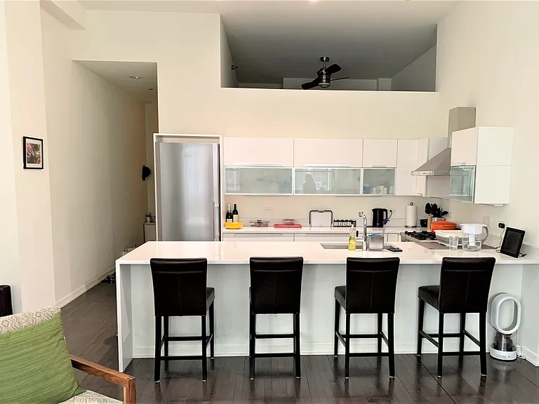6 N Michigan Ave #1205 — Photo 5