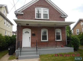 86 Calicooneck Rd, South Hackensack, NJ 07606