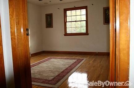 5th image of 68 Barry Ct