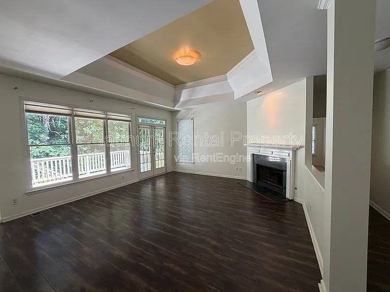 5975 Waterford Pl — Photo 8