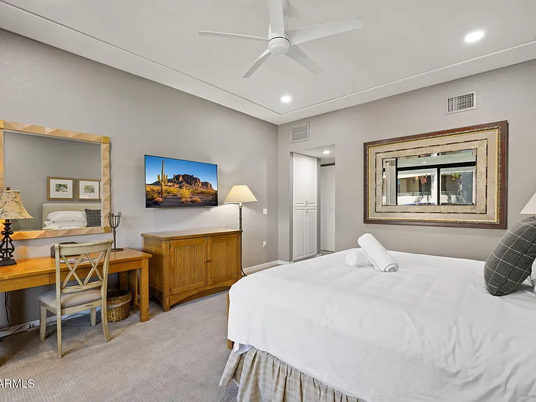 2802 E Camino Acequia Dr #8 — Photo 21