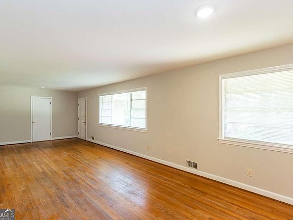 5th image of 2426 Caladium Dr