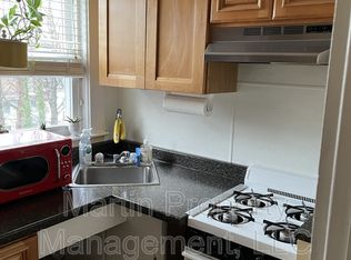 72 Linden St #204, Reading, MA 01867