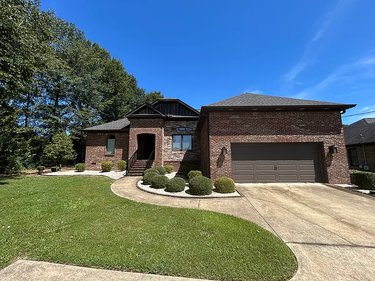 472 Garmon Rd — Photo 1