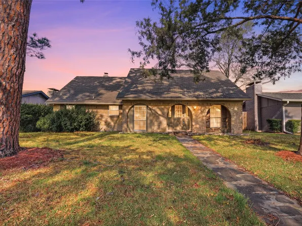 5209 Daytona Dr, Garland, TX 75043