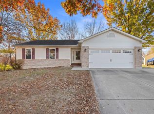 61 Chip Dr, O'Fallon, MO 63366