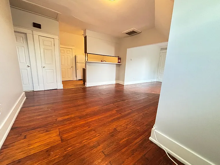 1406 S. 1st Street — Photo 22