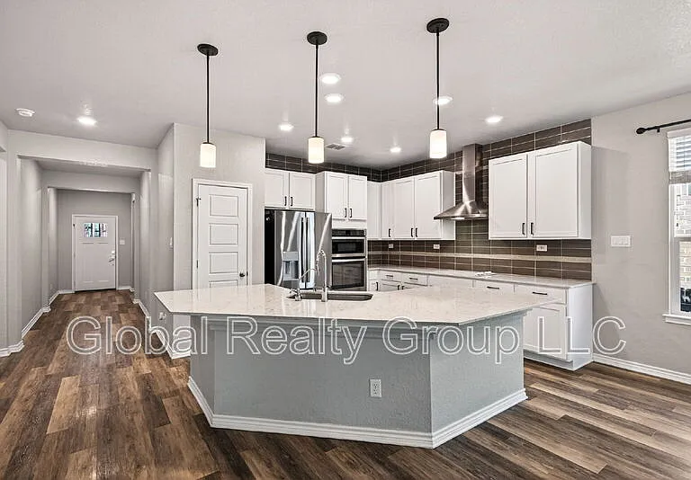 4610 Sebastian Oak — Photo 22