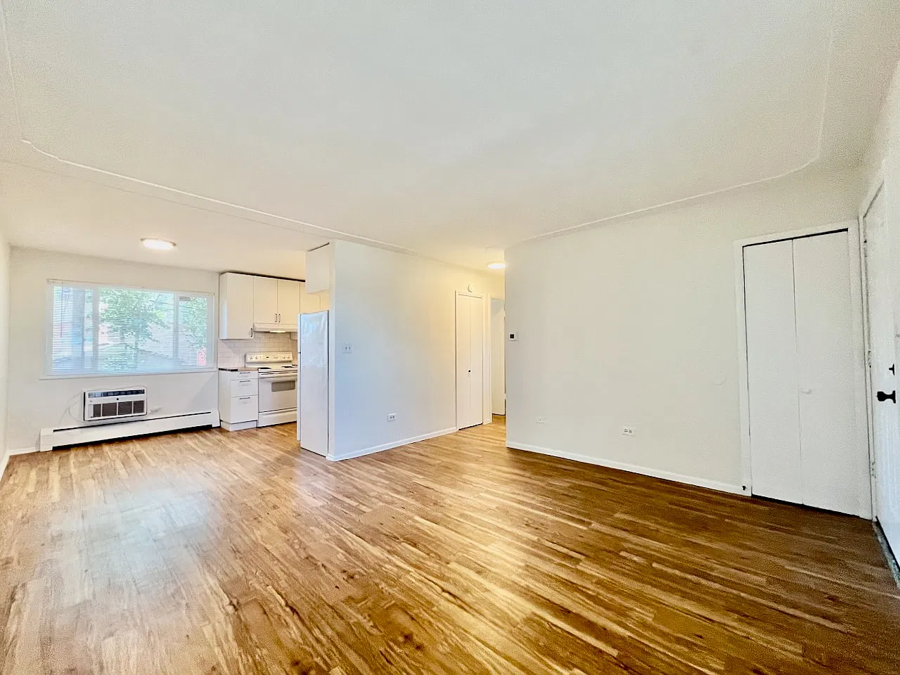 2 bed, 800 sqft, $1,449 — Photo 4