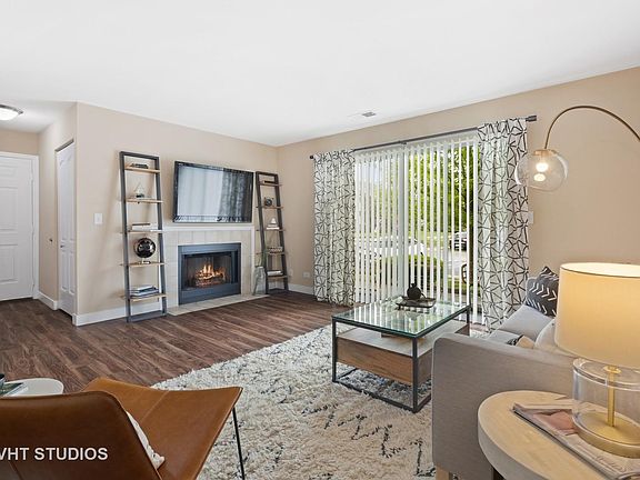 4th image of 52 Sterling Cir APT 204