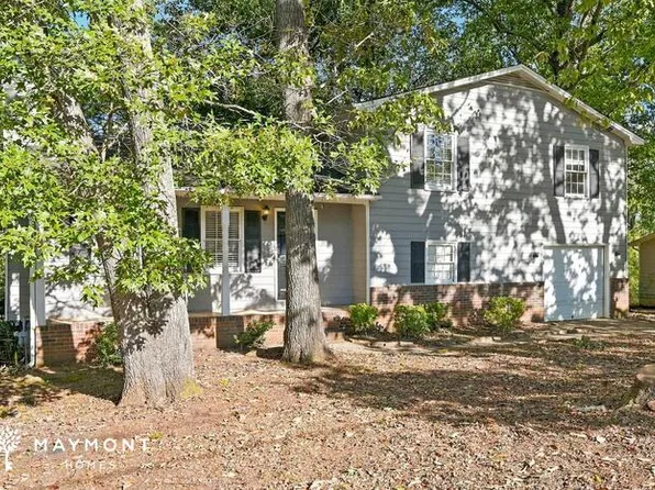 2412 Robin Ridge Dr, Dacula, GA 30019