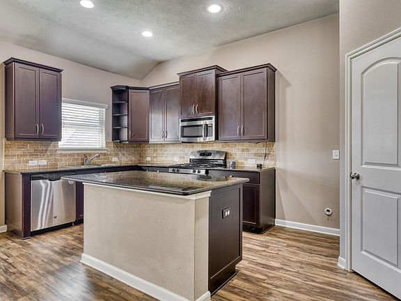 5th image of 4205 Shallow Creek Ct