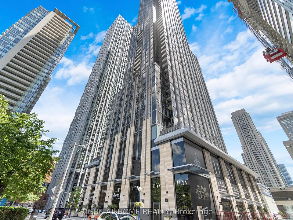 11 Yorkville Ave #2113