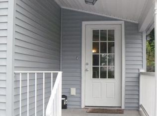 9 Oak St, Stoneham, MA 02180