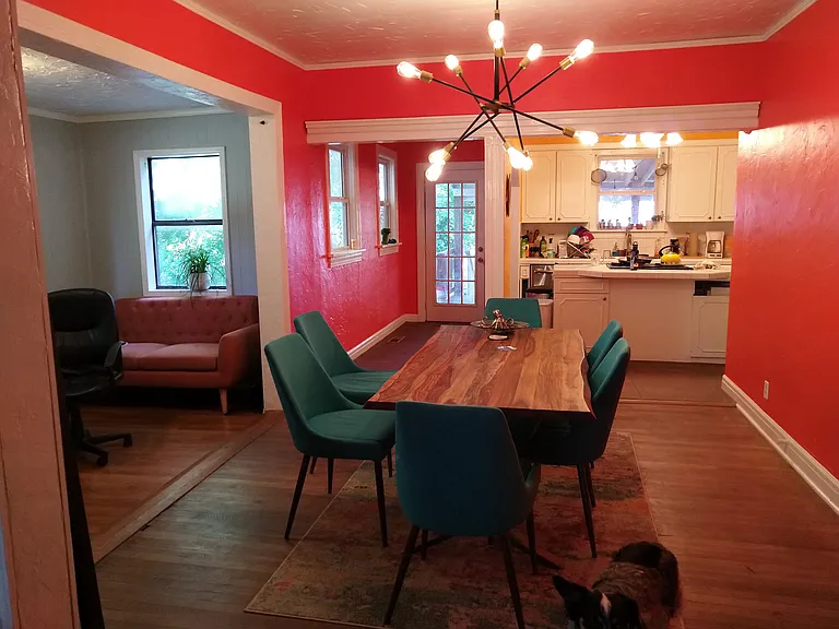 2221 E 12th Pl — Photo 14