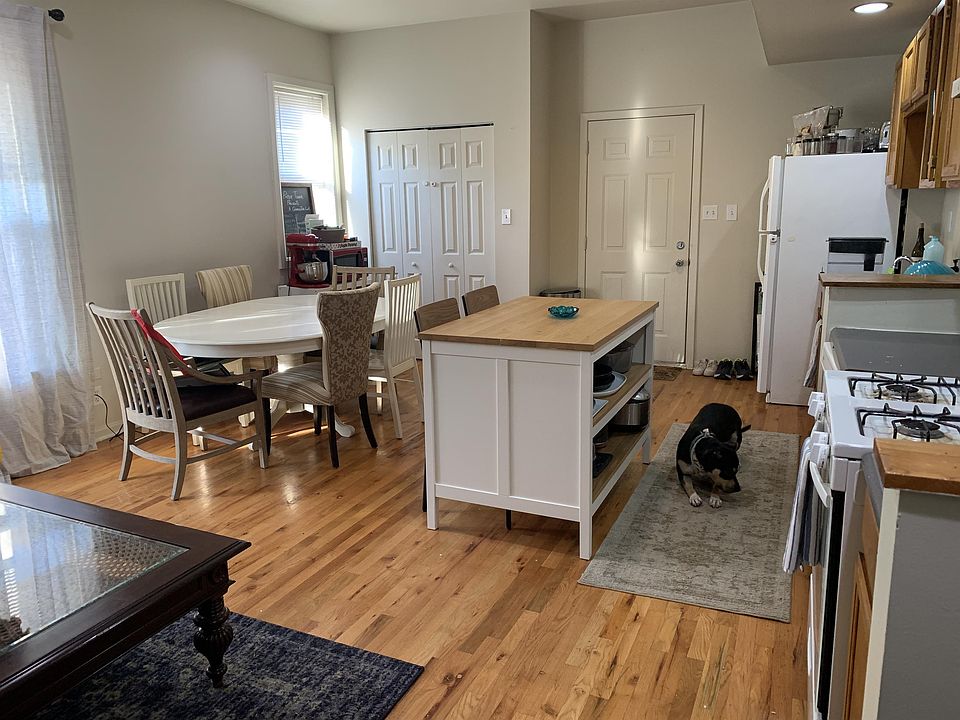 1st image of 4655 N Winthrop Ave