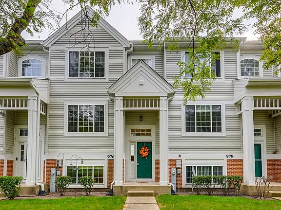 2nd image of 976 Mayfair Ct #4-8