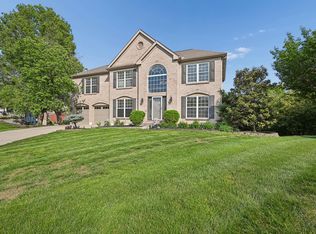 2053 Wedgewood Ln, Hebron, KY 41048