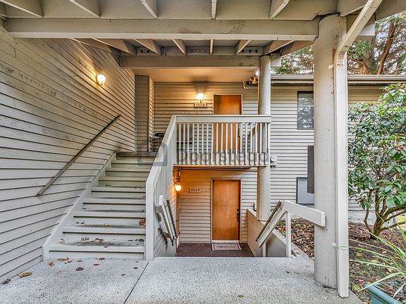 5th image of 1117 Bellefield Park Ln