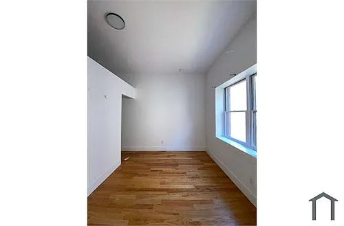 155 Elliott Ave Photo 1