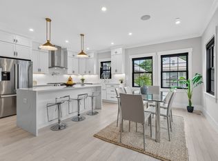 11 Lowell St, Arlington, MA 02476