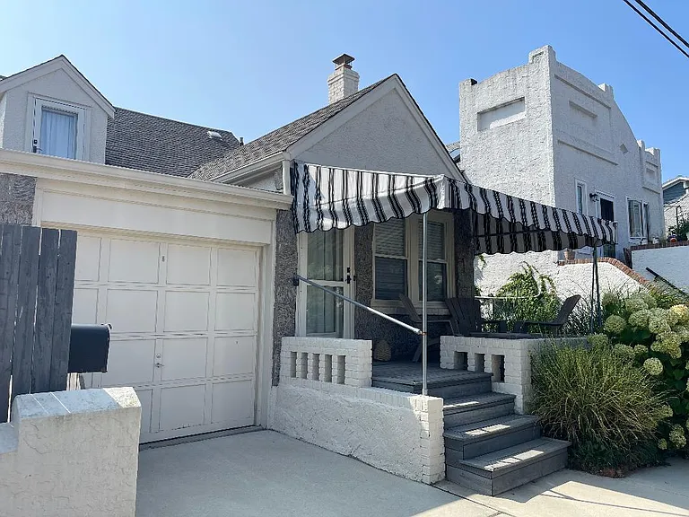 75 Mohawk Ave — Photo 2