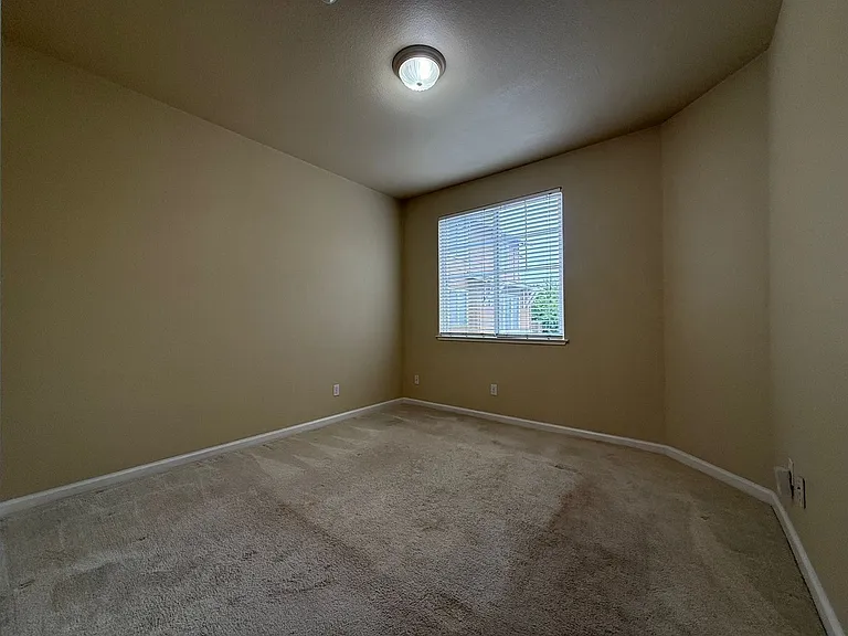 1463 Tucker St — Photo 7