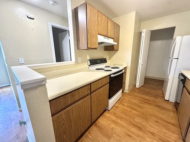 4501 Boardwalk Drunit #G-67 — Photo 1