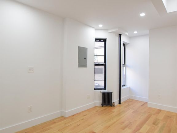 2nd image of 247 Mulberry St #8A