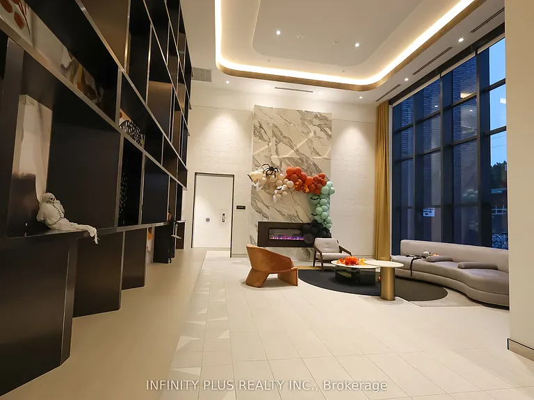 130 River St E #3006 — Photo 2