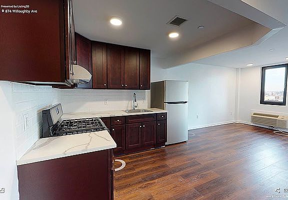 2nd image of 874 Willoughby Ave #709